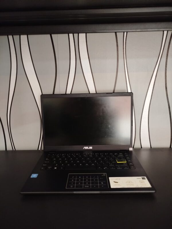 ASUS E410M - Gambar 6