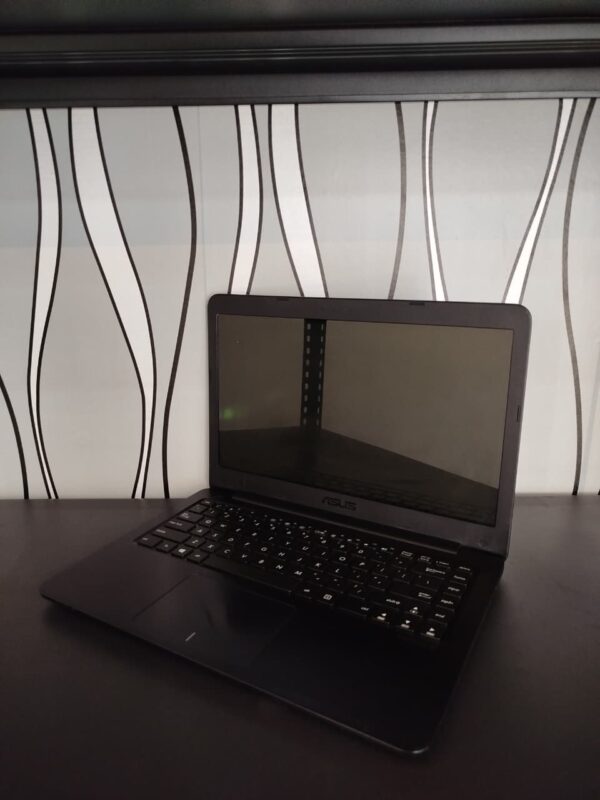 ASUS E402Y - Gambar 5