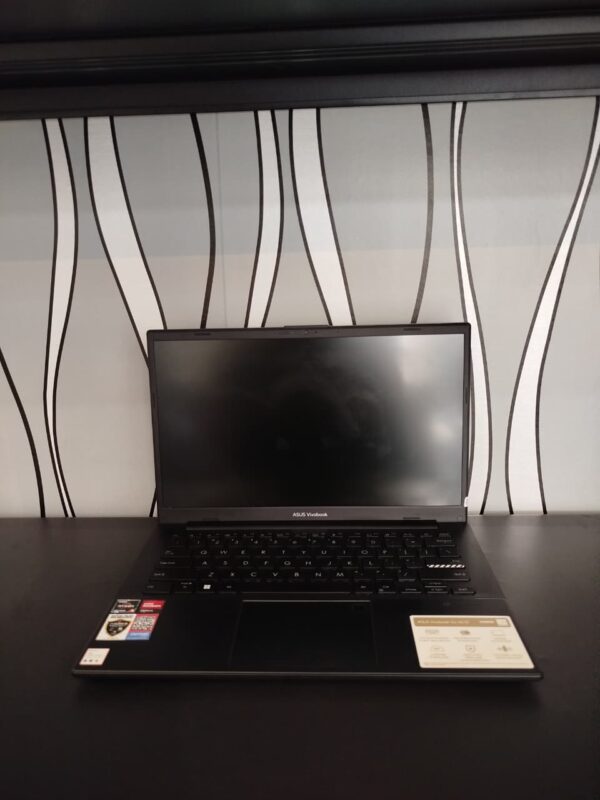 ASUS E1404F - Gambar 3