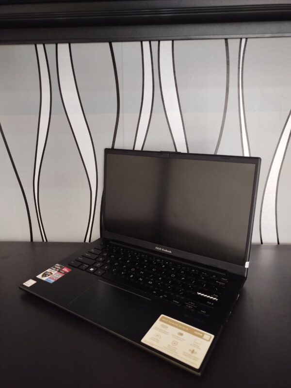 ASUS E1404F - Gambar 5
