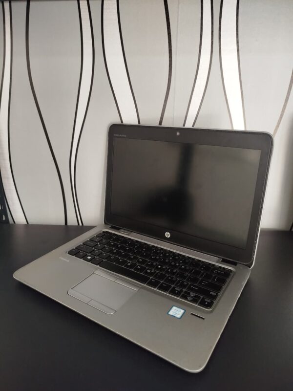 HP ELITBOOK 820 G3 - Gambar 3