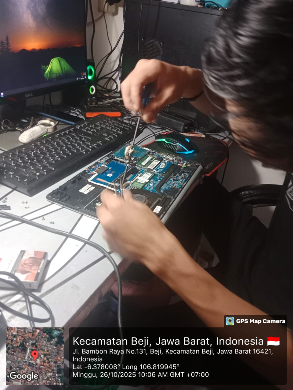 Laptop Kemasukan Semut